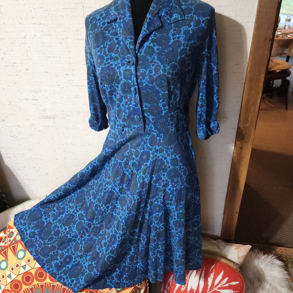 VTG Designer Long Sleeve Floral Dress in Blue